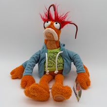 Load image into Gallery viewer, Pepe Plush with Drawing from Guy