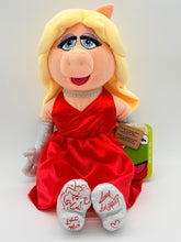 Load image into Gallery viewer, Miss Piggy Plush with Drawing from Guy